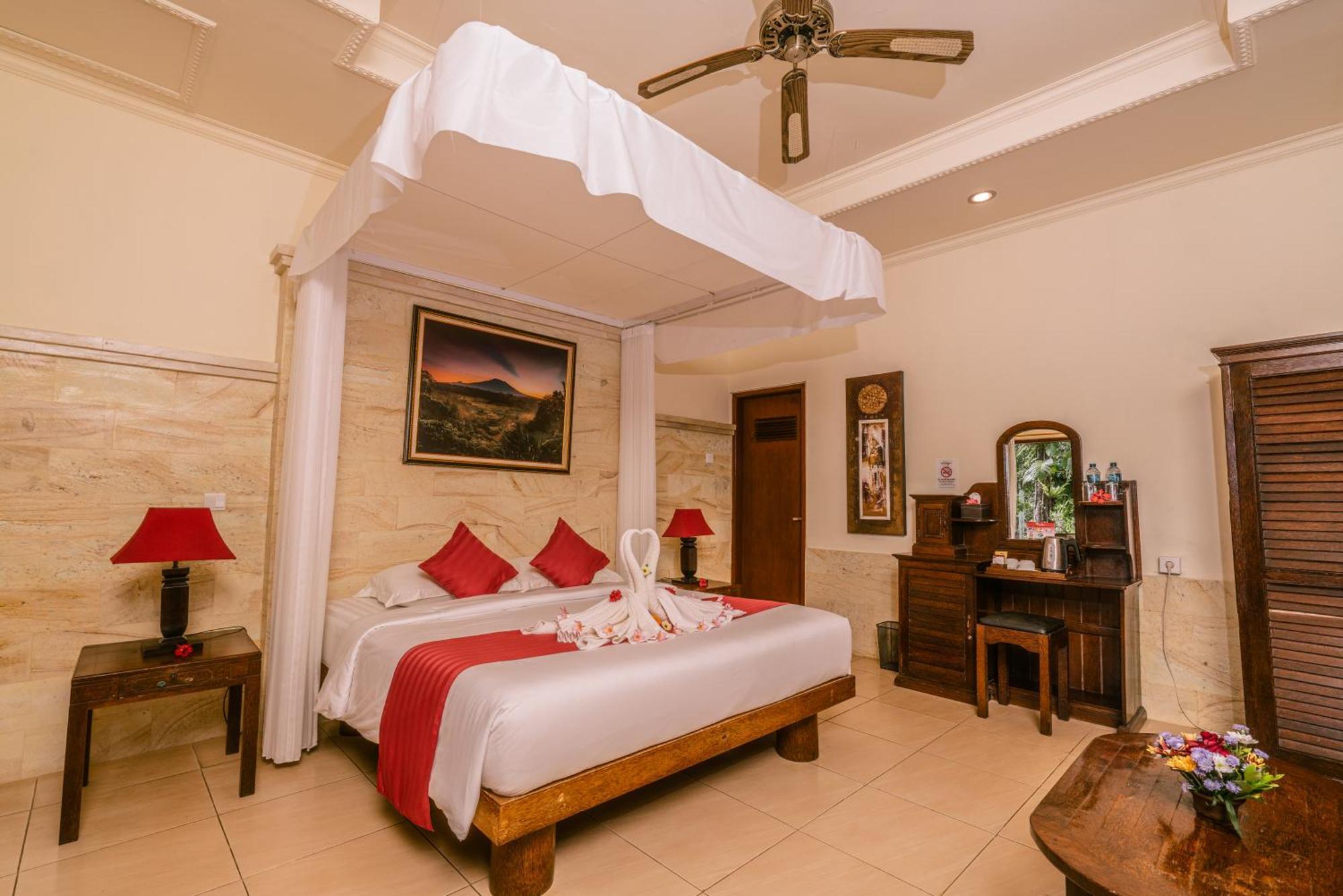 Mahagiri Resort & Restaurant Menanga ภายนอก รูปภาพ